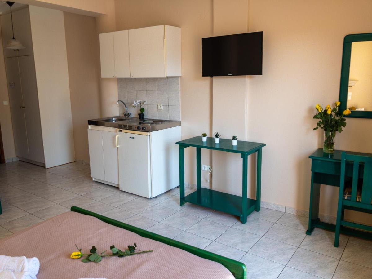C.Katopodis Center Apartment Nydri  Exterior photo